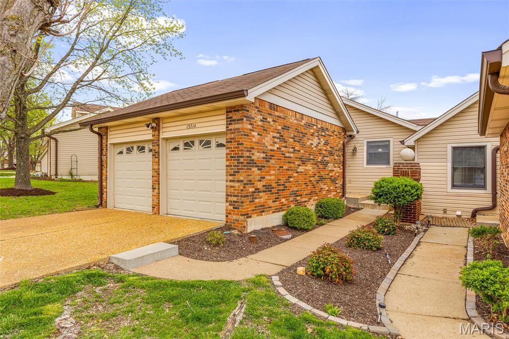 Property Photo: 13714 La Conte Court MO 63128