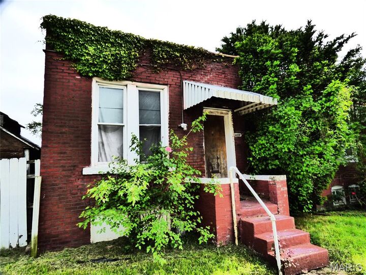 Property Photo: 4448 -4458 Swan Ave MO 63110