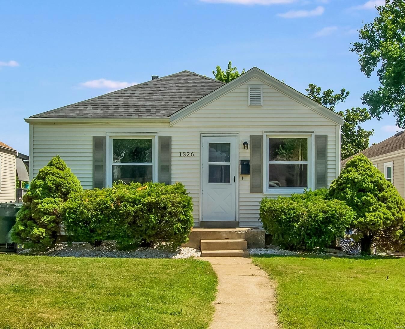 Property Photo:  1326 San Jacinto Court  MO 63139 