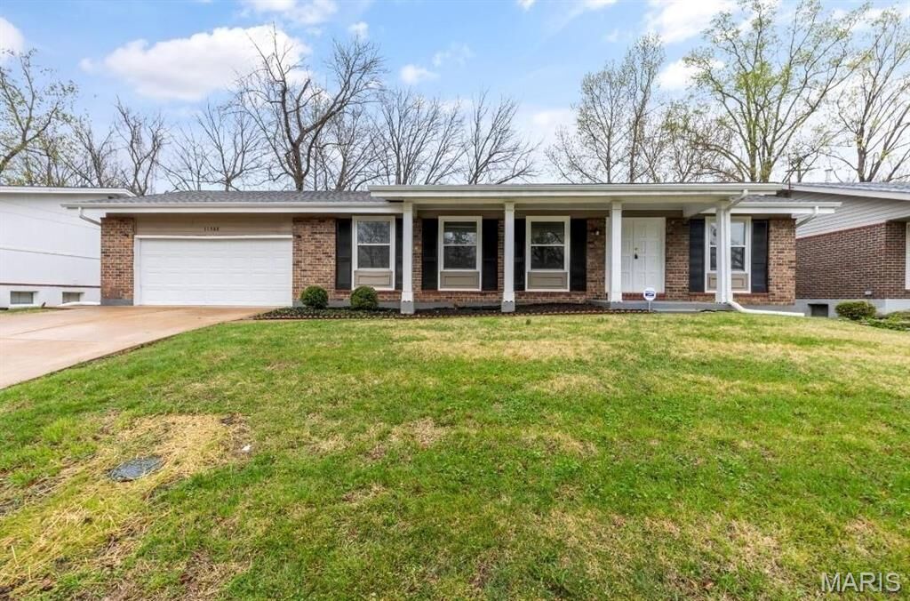 Property Photo: 11588 Galba Drive MO 63033