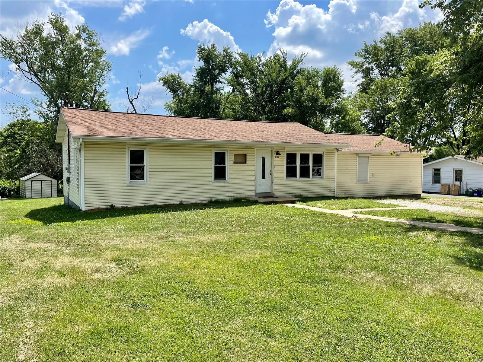 Property Photo: 9316 Lone Oak Drive MO 63070