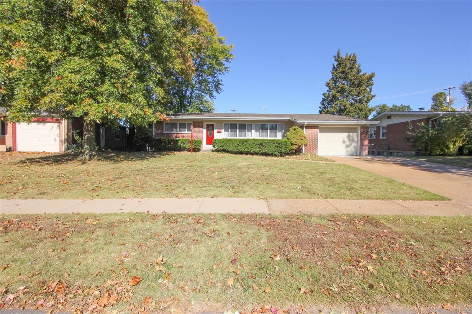 Property Photo:  2405 Stirrup Lane  MO 63033