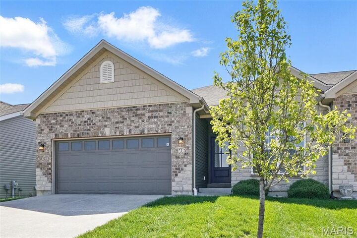 212 Pierce View Circle  Wentzville MO 63385 photo