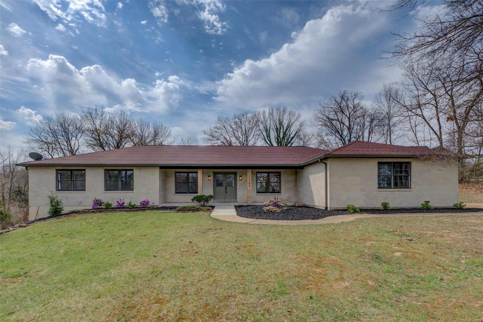 Property Photo: 1354 Summit Drive MO 63026