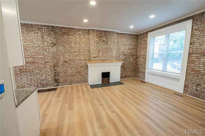 Property Photo: 4201 Connecticut Street MO 63116