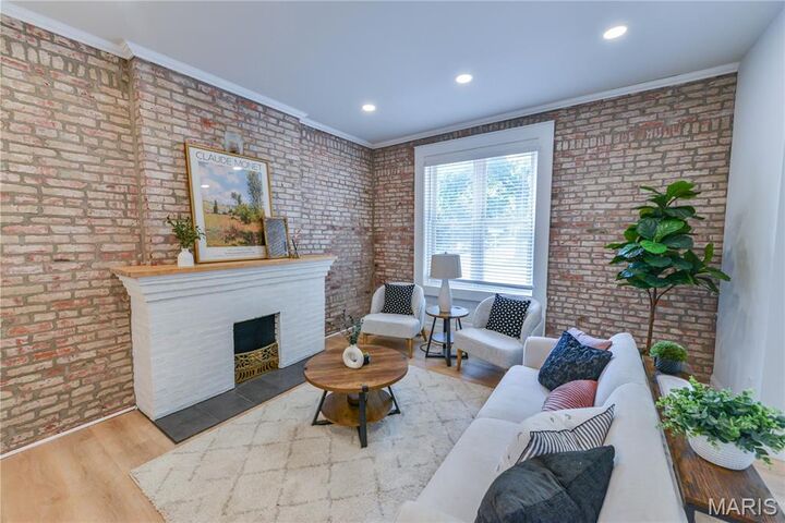 Property Photo: 4201 Connecticut Street MO 63116