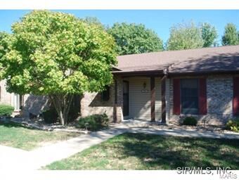 Property Photo:  2060 W Boulevard W  IL 62221 