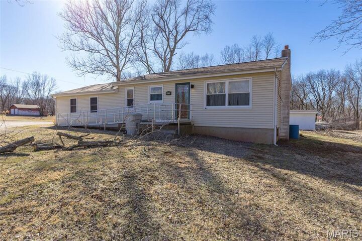 Property Photo:  4279 Ee Highway  MO 63640 