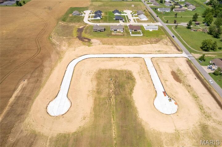 Property Photo: 415 Secretariat MO 63801