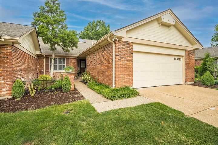 14013 Baywood Villages Drive  Chesterfield MO 63017 photo