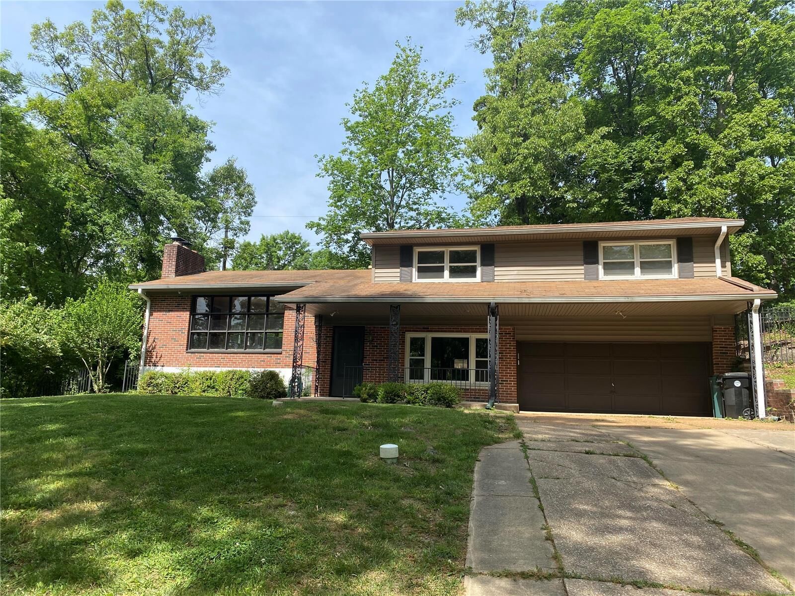 Property Photo: 47 Orchard Lane MO 63122