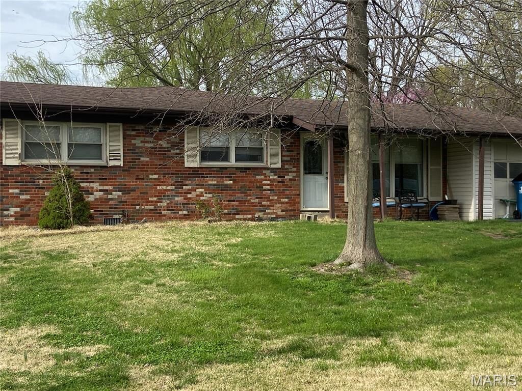 Property Photo: 41 Mars Drive IL 62226