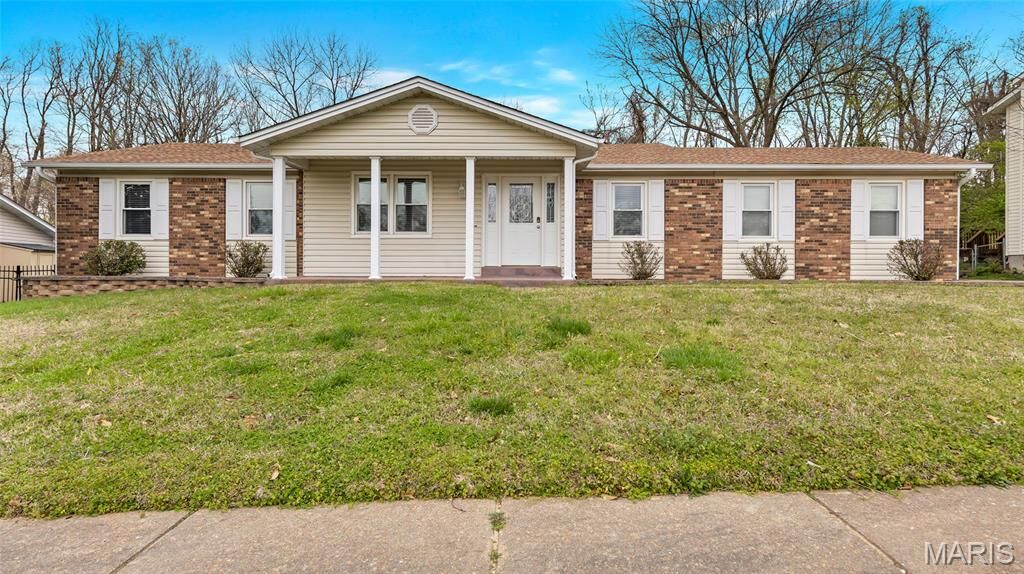 Property Photo:  13231 Windbrooke Lane  MO 63146 