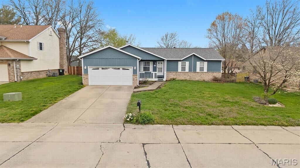 Property Photo:  805 Edenburgh Way  IL 62221 