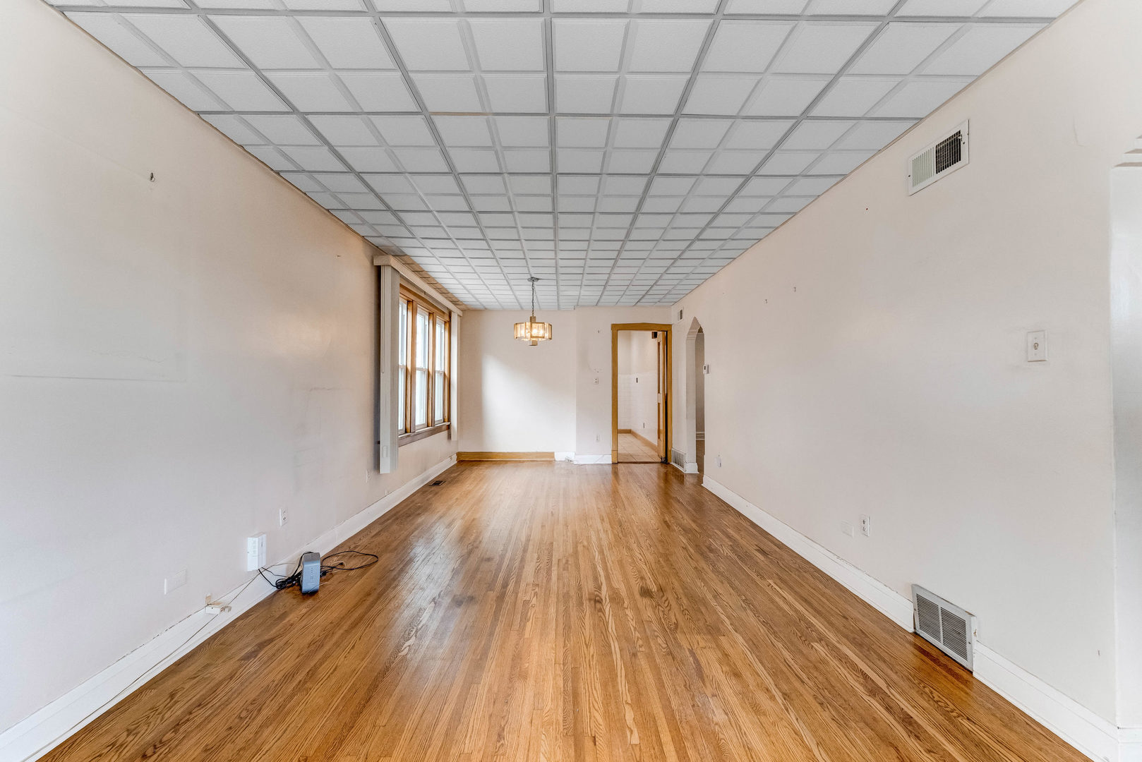 Property Photo: 2438 Grove Avenue IL 60402