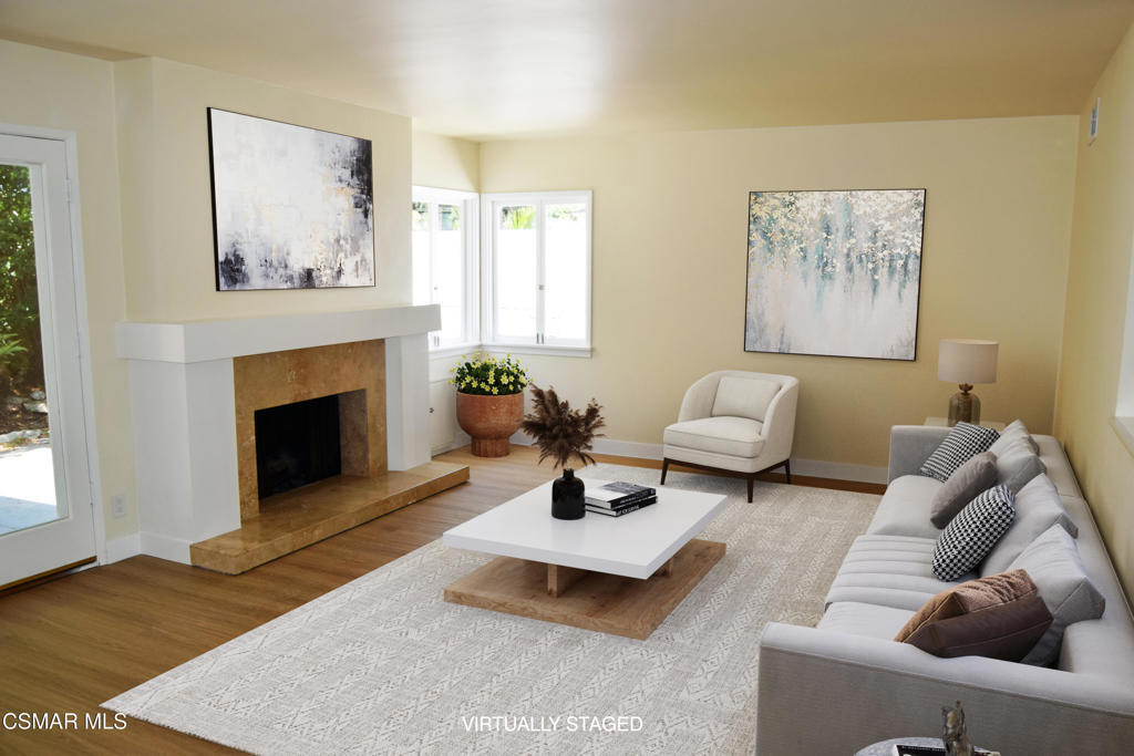 Property Photo:  3315 S Bentley Avenue  CA 90034 