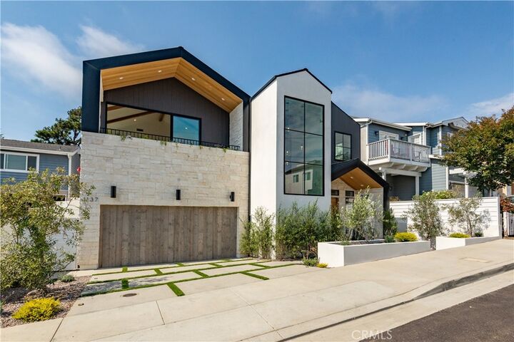 Property Photo: 1137 9th Street CA 90254