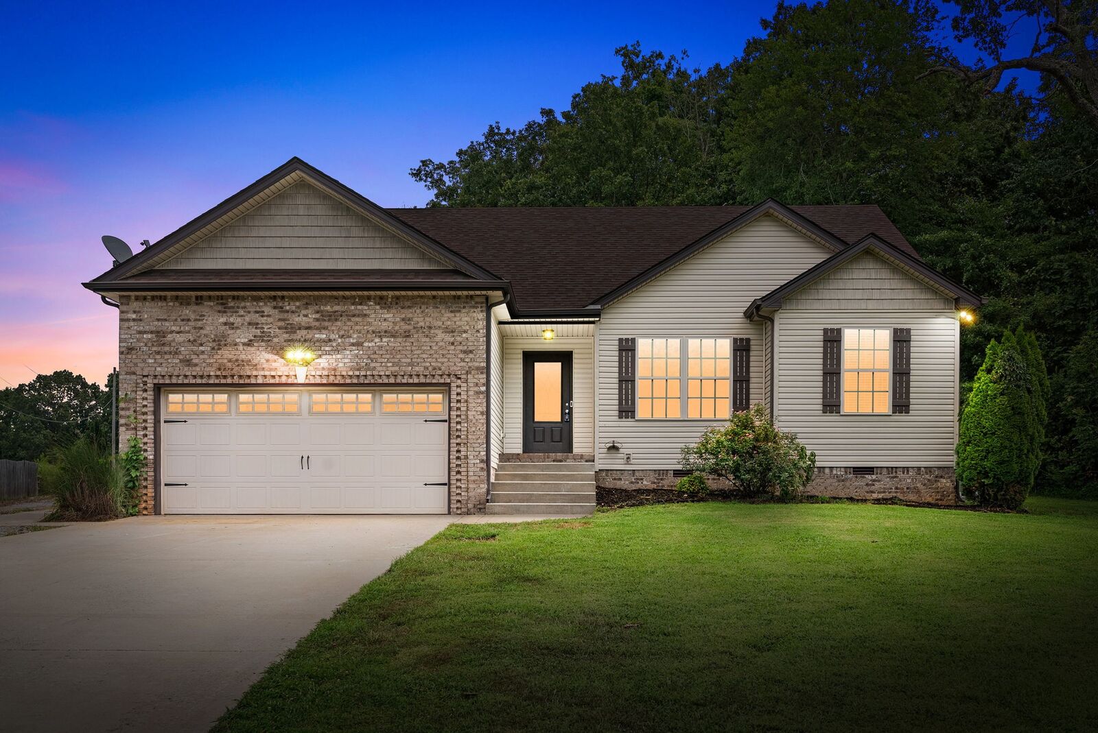 Property Photo:  1681 Dotsonville Rd  TN 37042 