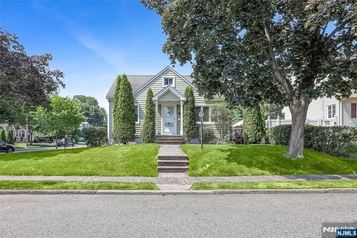 34-03 Norwood Drive  Fair Lawn NJ 07410 photo
