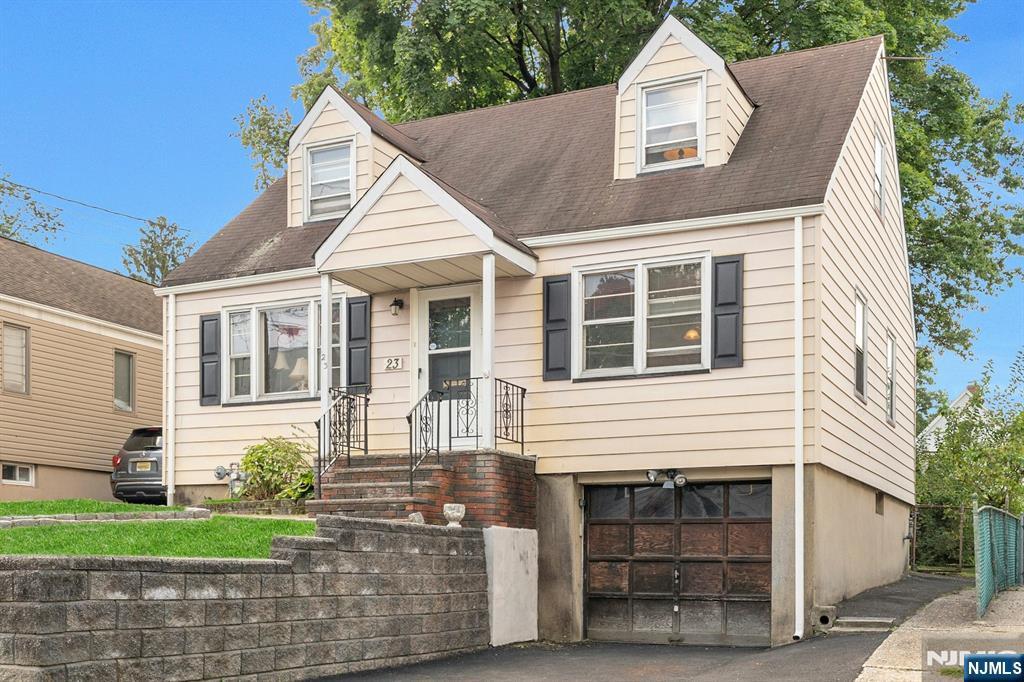 Property Photo: 23 De Vausney Place NJ 07110