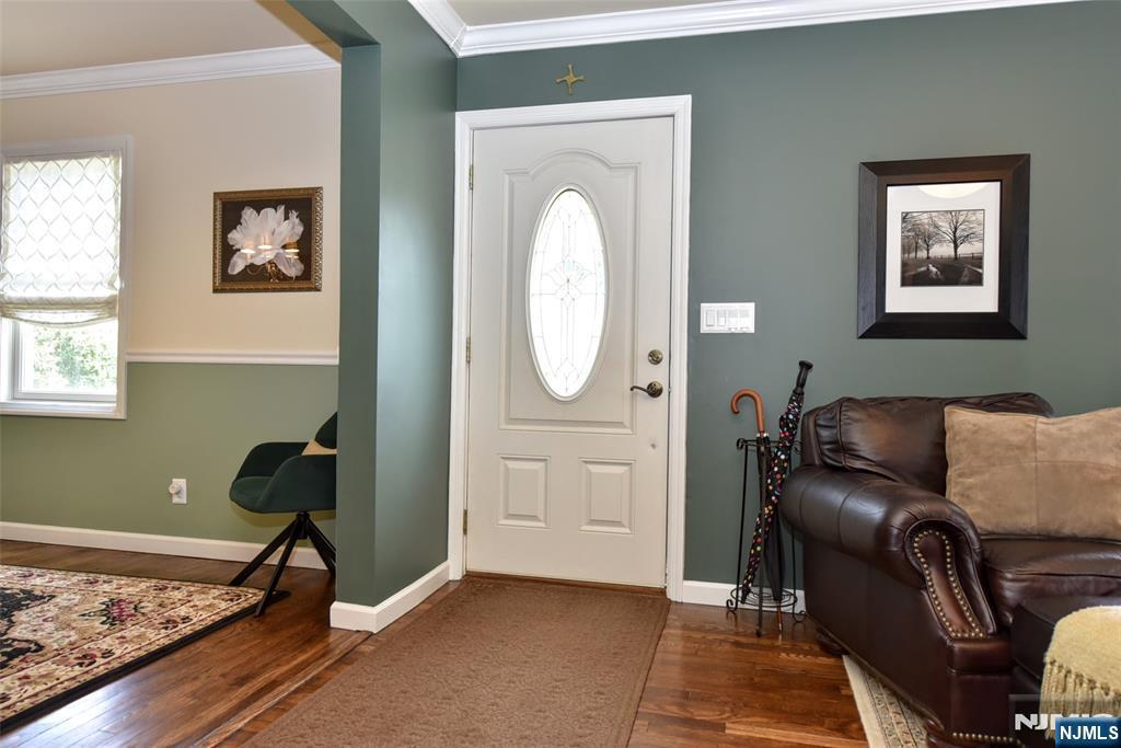 Property Photo:  15 Pleasant Avenue  NJ 07432 