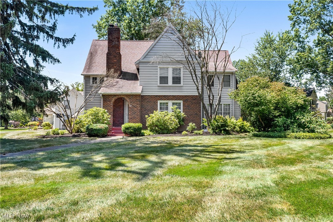 Property Photo: 68 Ridgewood Drive OH 44512
