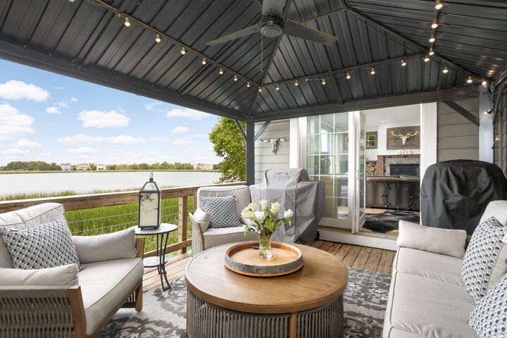 Property Photo:  11692 E Laketowne Drive  MN 55301 