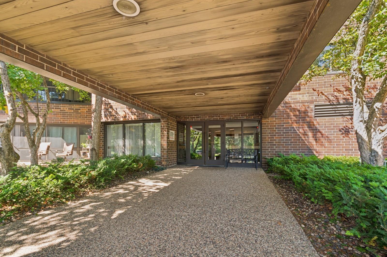 Property Photo:  2265 Youngman Avenue 110E  MN 55116 