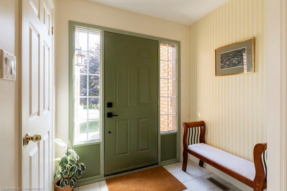 Property Photo:  10 Huntingwood Avenue 20  ON L9H 6X3 
