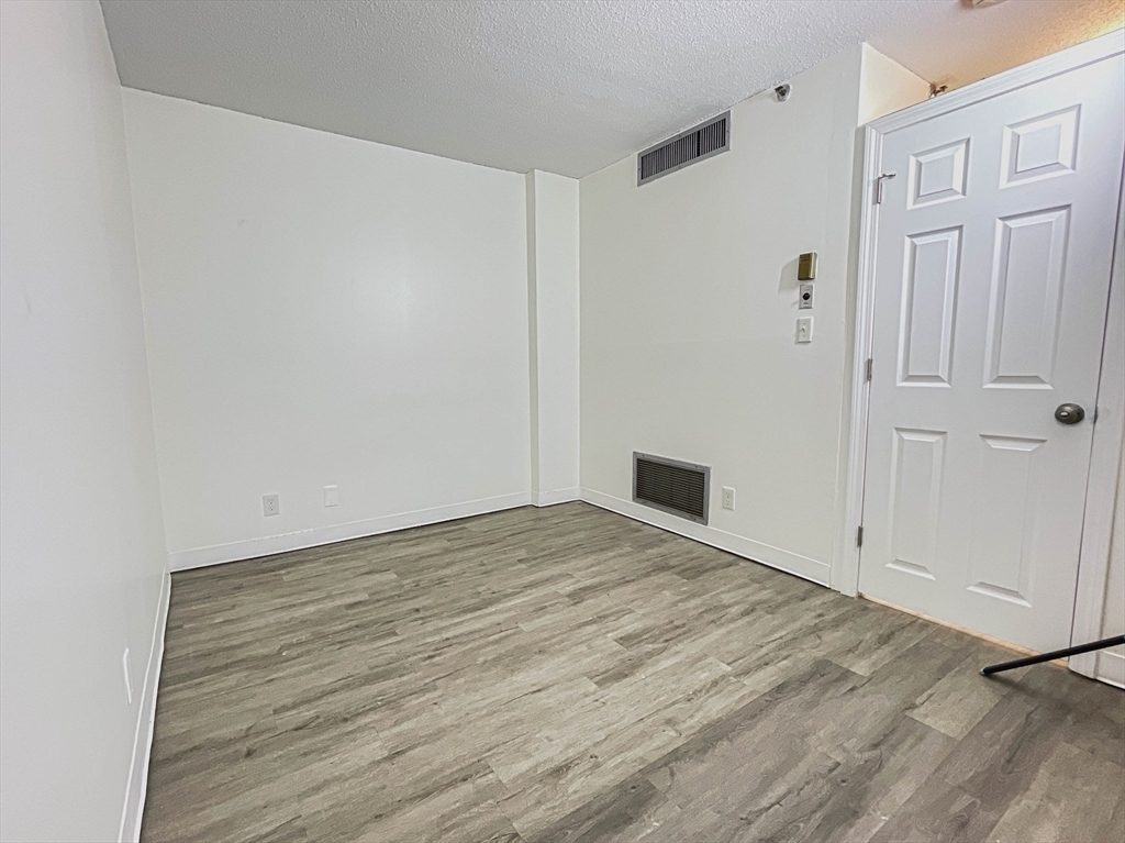 Property Photo: 70 Southbridge St 705 MA 01608