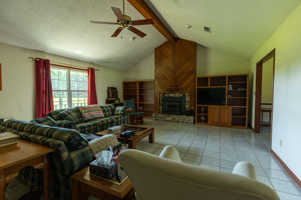 Property Photo:  190 Raymond Cole Rd  LA 70634 