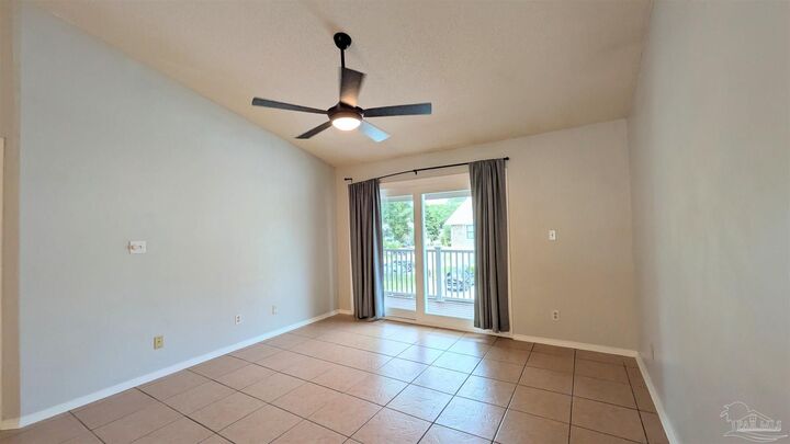 Property Photo: 7171 9th Ave B6 FL 32504