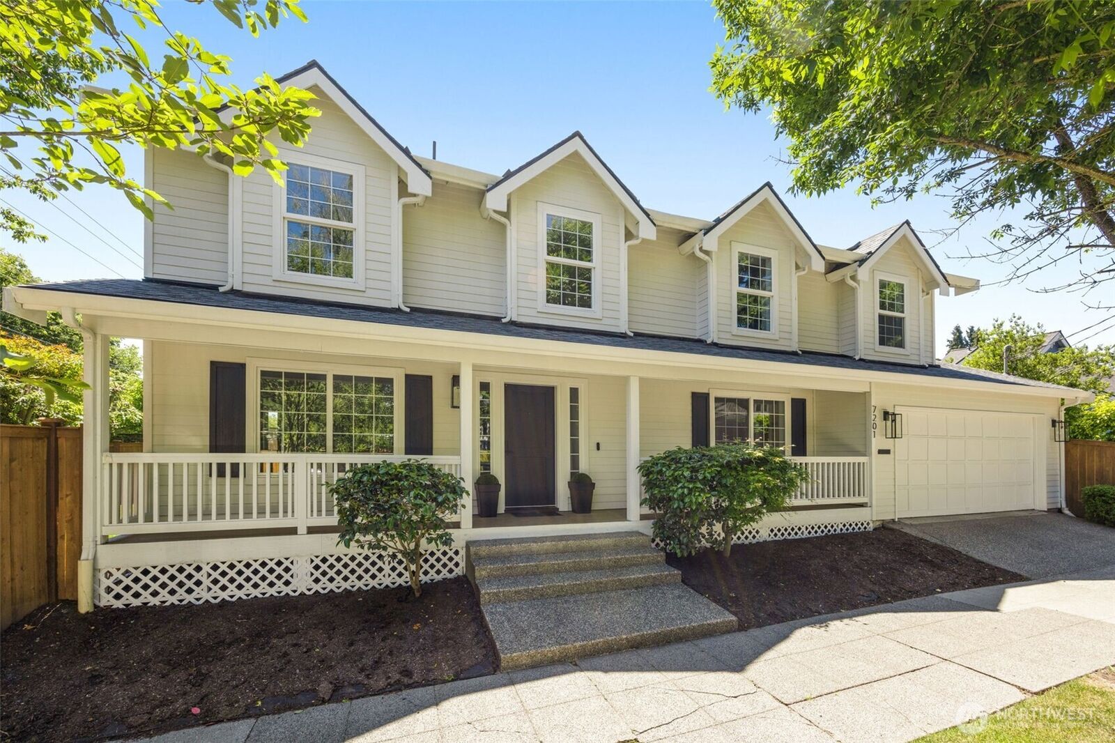 Property Photo: 7201 Seward Park Avenue S WA 98118