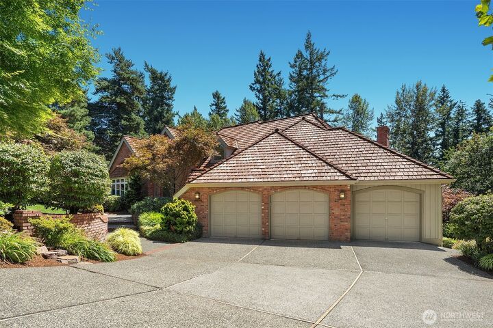 Property Photo: 23219 SE 47th Street WA 98075