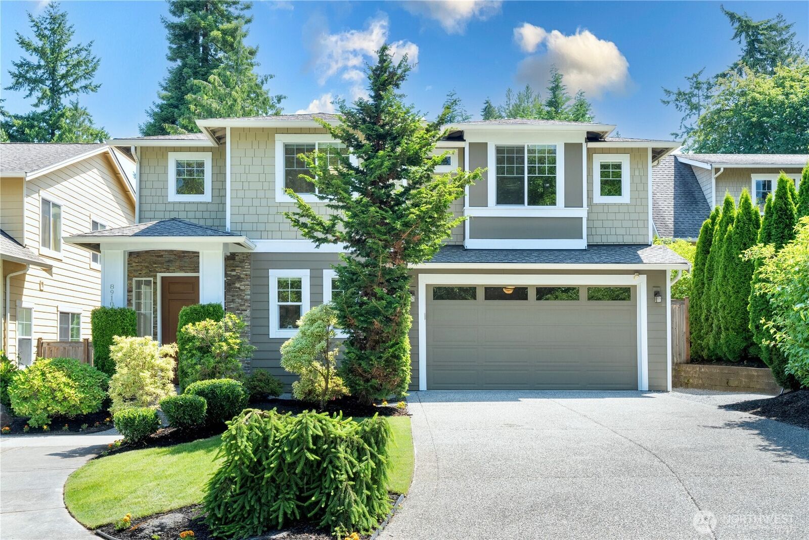 Property Photo:  8910  125th Lane NE  WA 98033 