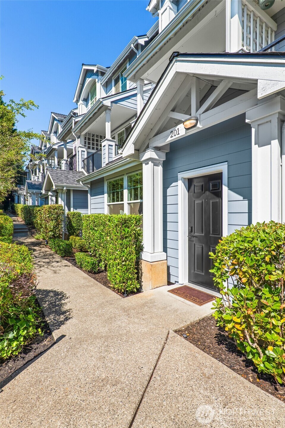 Property Photo: 16125 Juanita Woodinville Way NE 201 WA 98011