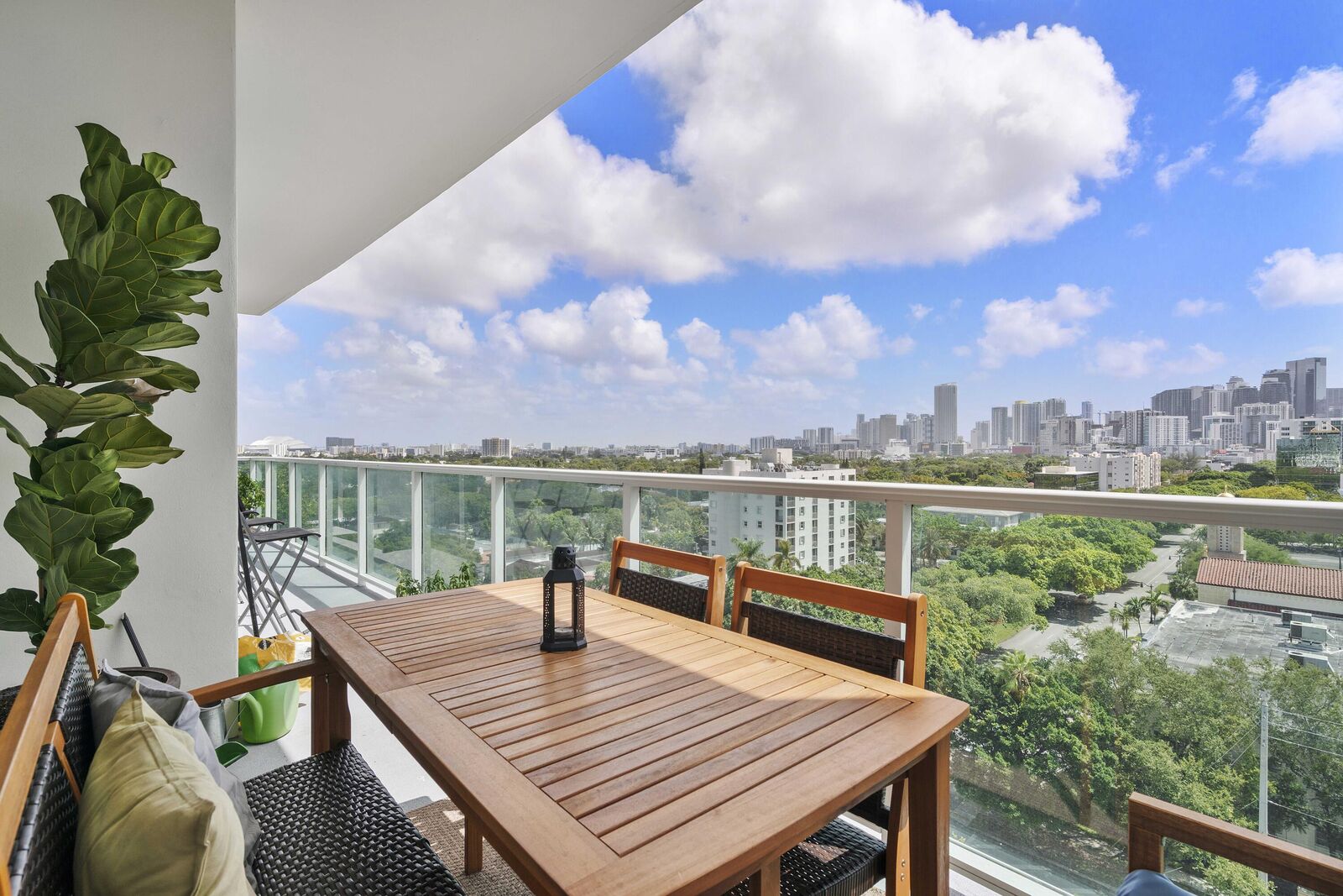 Property Photo:  2525 SW 3rd Avenue 807  FL 33129 