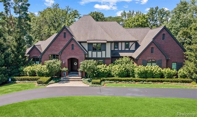 Property Photo: 7340 Chula Vista Lane MI 48301