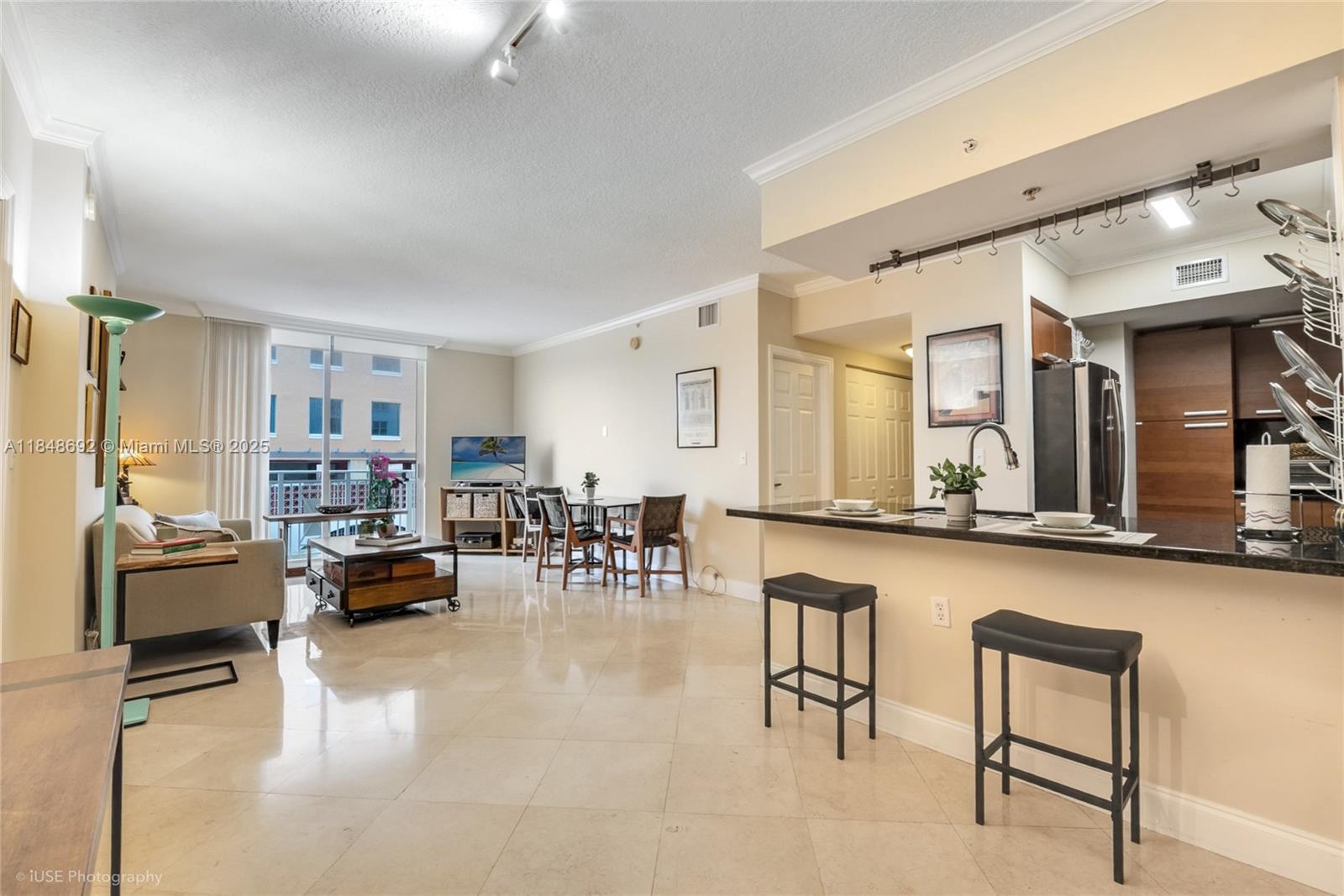 Property Photo: 2030 S Douglas Rd 511 FL 33134