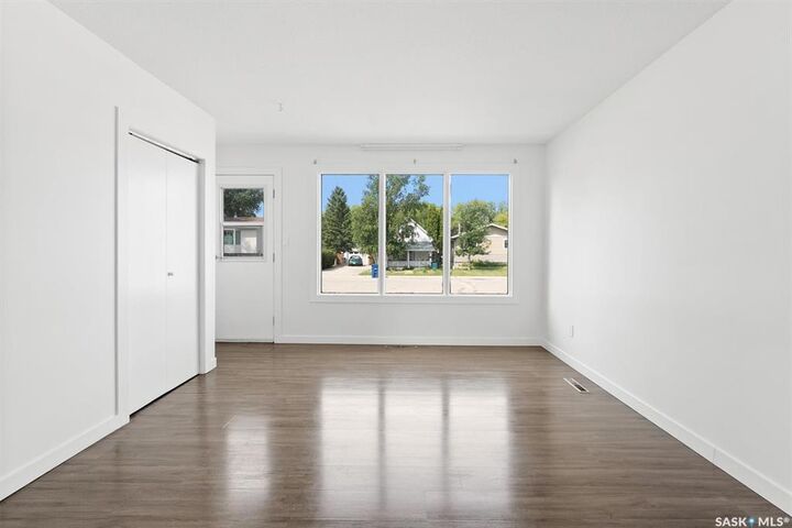 Property Photo: 114 2nd Street S SK S0K 2T0