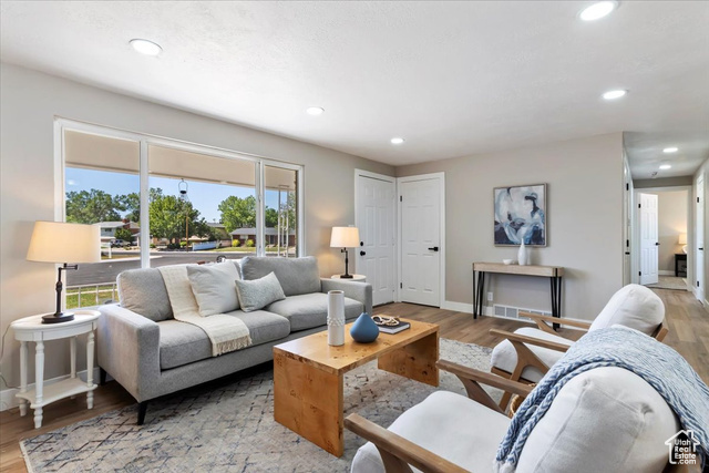 Property Photo: 4075 S Minuet Cir UT 84119