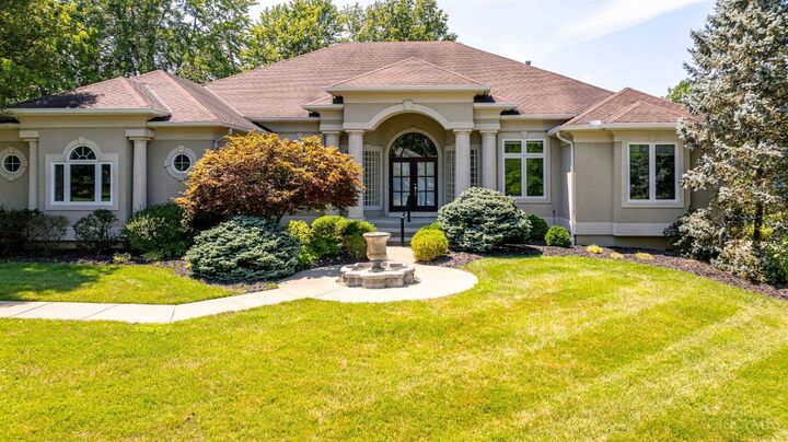 702 Winding River Boulevard  Hamilton Twp OH 45039 photo