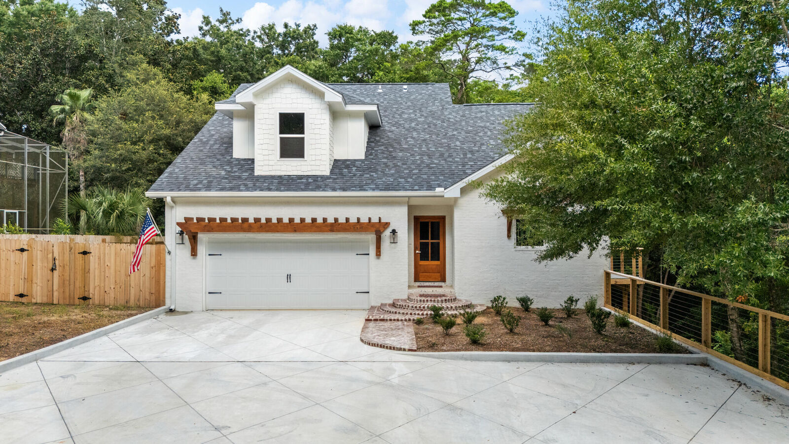 Property Photo:  410 Anchors Street  FL 32578 