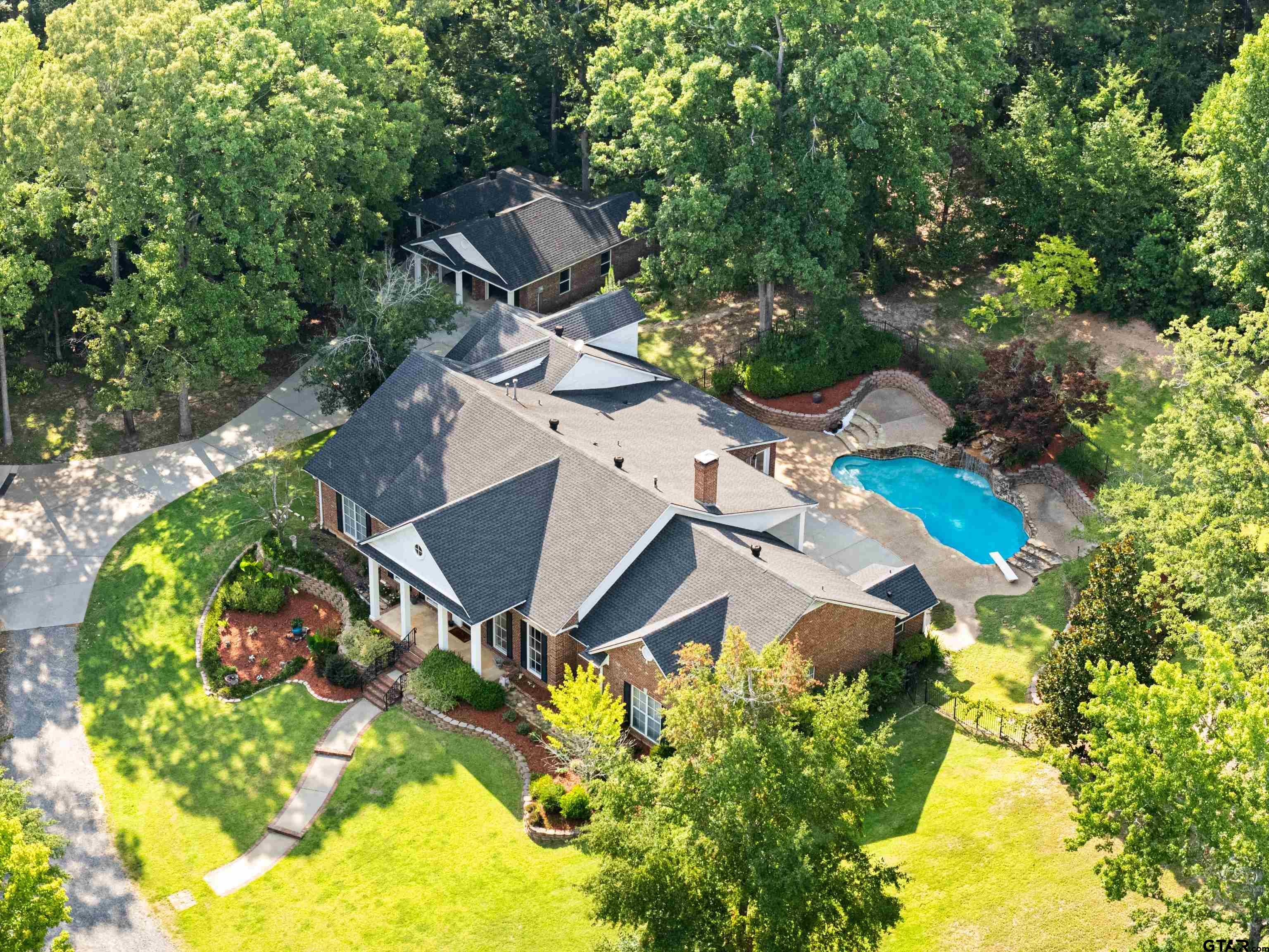 Property Photo:  3201 Crenshaw Street  TX 75605 