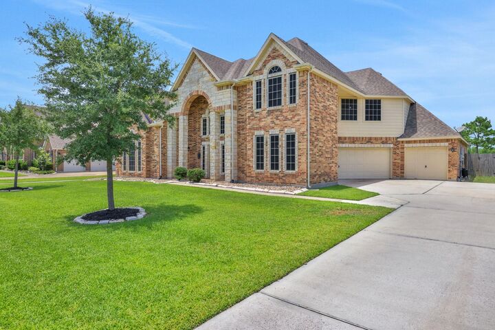 Property Photo:  4103 Broadmoor Drive  TX 77523 