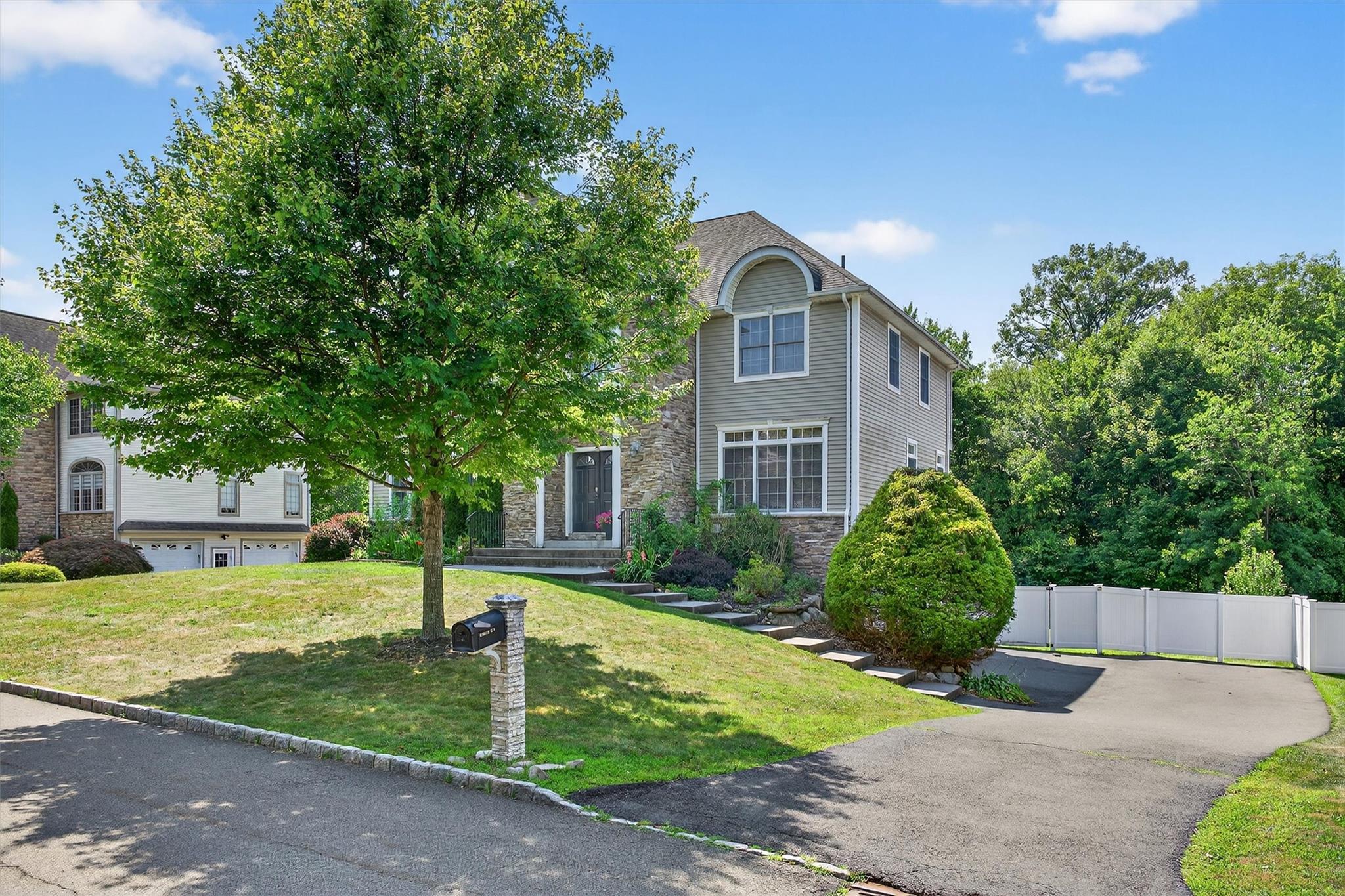 Property Photo:  3 Marino Boulevard  NY 10970 