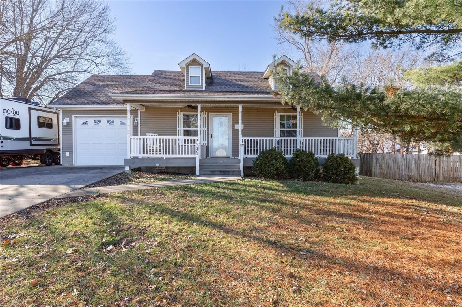 Property Photo: 205 N B Street MO 63628