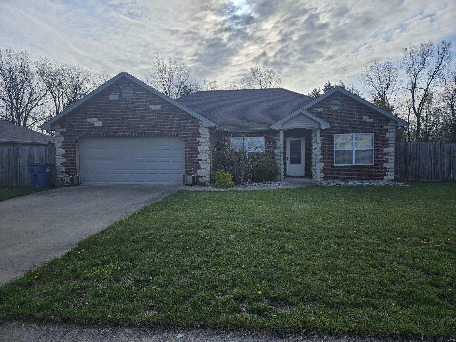 Property Photo:  225 Brookstone Drive  MO 65043 