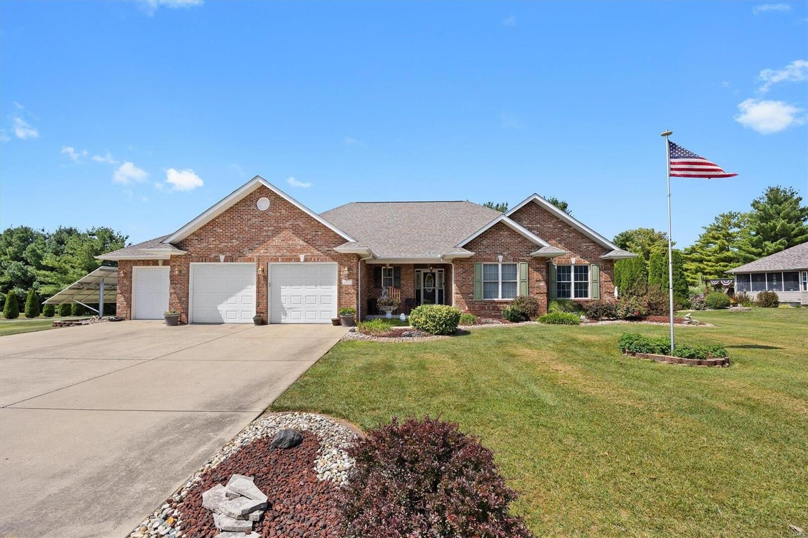 Property Photo:  317 Trotter Drive  IL 62046 