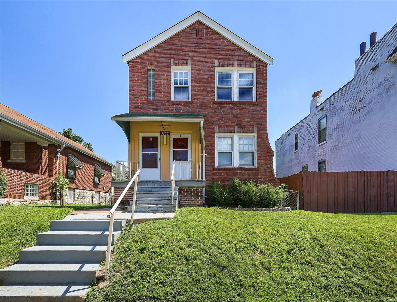 Property Photo: 5322 Devonshire Avenue MO 63109